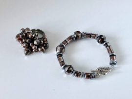 set van ring en armband bruin grijs zilver