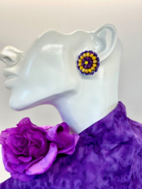 oorbellen bead embroidery paars geel bloem