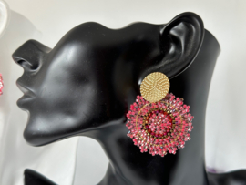 Oorbellen bead embroidery roze goud