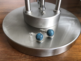 oorbellen zilver met klapcreolen met blauw jaspis