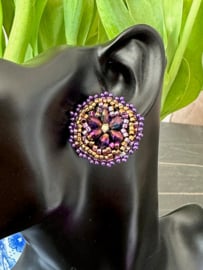 oorbellen bead embroidery studs paars kristal