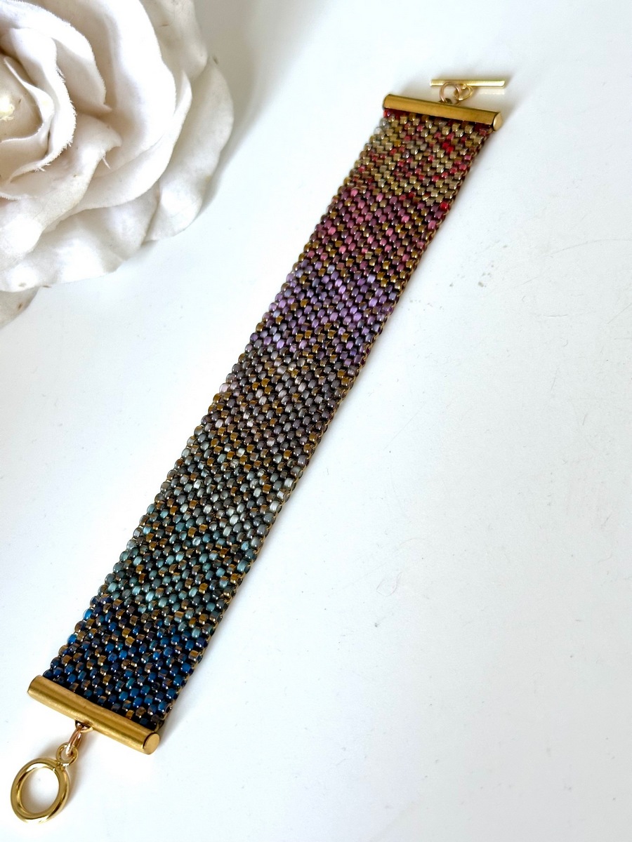 Armband bead embroidery multi colour breed