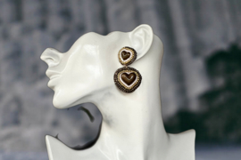 oorbellen bead embroidery hart bruin