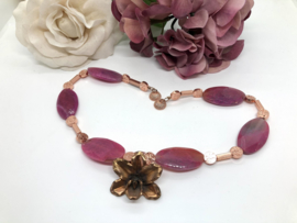 collier firecrackled agaat roze