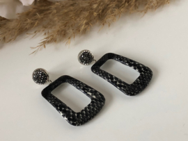 oorbellen lang zilver zirkonia snakeskin print zwart