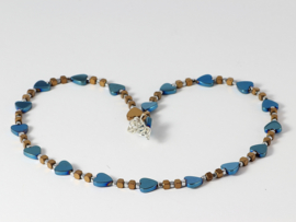 Collier met hartjes in metalic blauw van hematiet