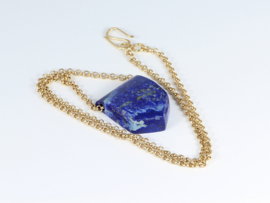 collier kort goldplated met lapis lazuli