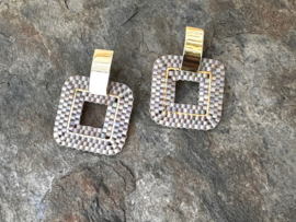 oorbellen vierkant beaded creme goud