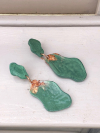 oorbellen lang groen epoxy