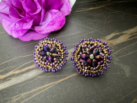 oorbellen bead embroidery studs paars kristal