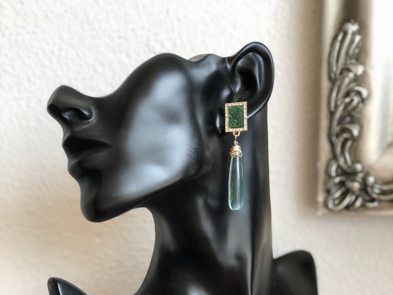 oorbellen oorstekers goud met hydroquartz pegels groen