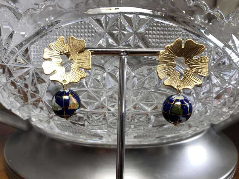 oorbellen lang messing lapislazuli wereldbol Verkocht (ter inspiratie) | Ansi-sieraden
