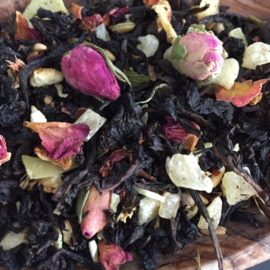 Happy Valentine's Day: Oolong Pink Beauty