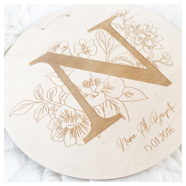 HOUTEN NAAMBORD | FLORAL INITIAL