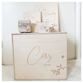 HOUTEN MEMORYBOX GEGRAVEERD | "CAS"