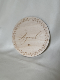 HOUTEN GEBOORTEBORD ROND | BLOEMENKRANS