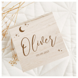 HOUTEN SPAARPOT GEGRAVEERD | "OLIVER"