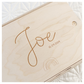 HOUTEN MEMORYBOX GEGRAVEERD | "JOE"