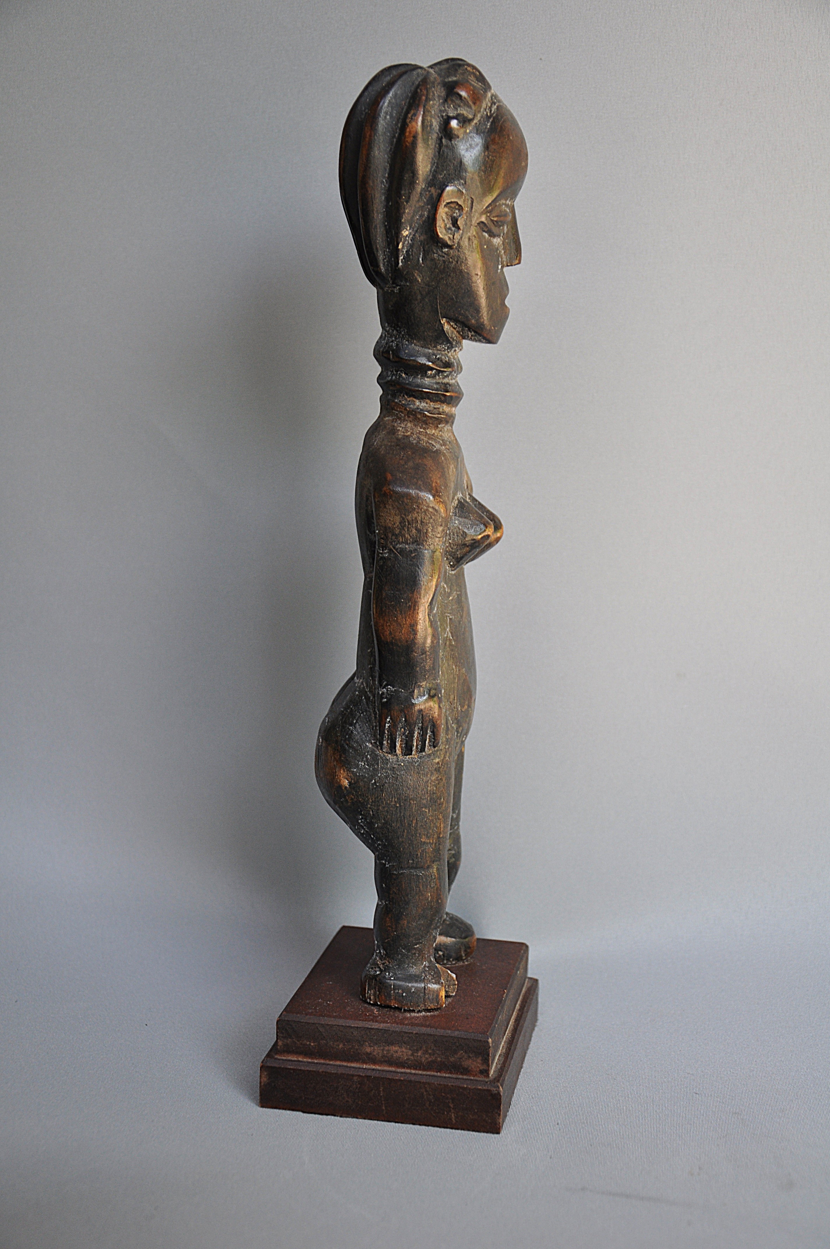 Oud vrouwelijk beeld, AKAN/FANTE, Ghana, 1920-1940