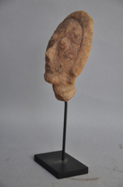 Grave statue from Ghana, age unknown, including stand!