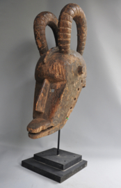 Impressive large Fing Nyanga mask, Bobo, Mali, ca 1970