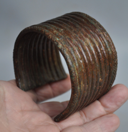 Oude bronzen armband, DR Congo, 2e helft 19e eeuw