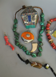 Lot Tibetan/Nepal jewelry, Nepal, 2nd half of the 20th century (lot 4)