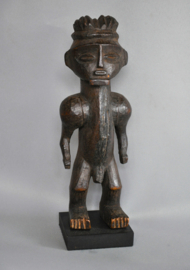 Strong ancestor statue, Songye/Tetela with Teke influence, DR Congo, ca 1950