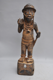 Bronzen Benin strijder, regio Benin City, Nigeria, 21e eeuw