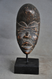 Aged passport mask of the DAN tribe, Liberia, approx. 1950