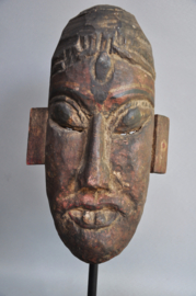 Fraai gestoken gelaatsmasker, Nepal, 2e helft 20e eeuw