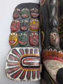 Groot Maha Kola Masker - Sri Lanka - ca 1970