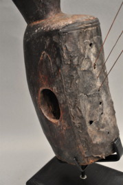 Very old used harp, NGBAKA, DR Congo, 1850-1900