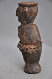 Ancient, intensively used AZANDE statue, D.R. Congo, 1920-40