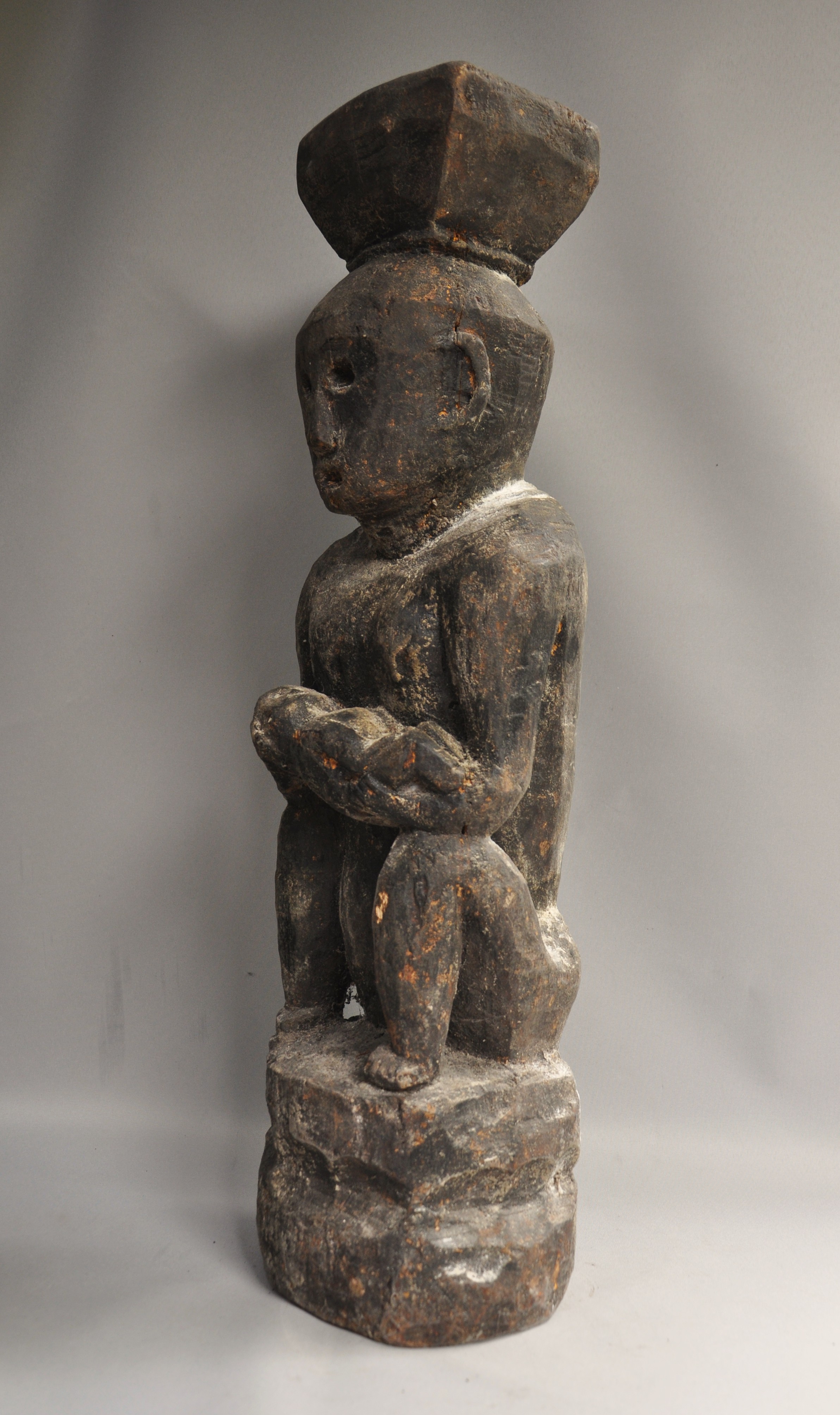Groot Bulul materniteitsbeeld, Ifugao, Filippijnen, 2e helft 20e eeuw