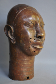 Mega large bronze head of King Oba, Ife, Nigeria, late 20th century