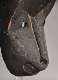 Doorleefd zoömorf festival masker, West Nepal, ca 1970