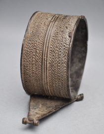 Zéér oude tribale bronzen armband vd GHAN, Burkina Faso, 1e helft 20e eeuw