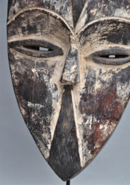 Fairly large face mask with horns, VUVI, Gabon, late 20th century