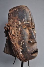 Decoratief gelaatsmasker van de IBO, Nigeria, 2e helft 20e eeuw