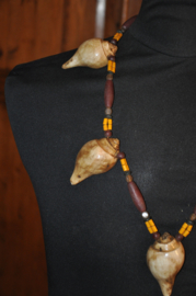 Ethnic necklace with pointy shells and glass beads; NAGA tribe, India