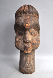 Decorative altar statue, BAMUN/BEKOM, Cameroon, ca 1970