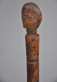 Oudere ceremoniële lepel van de OVIMBUNDU, Angola, ca 1960