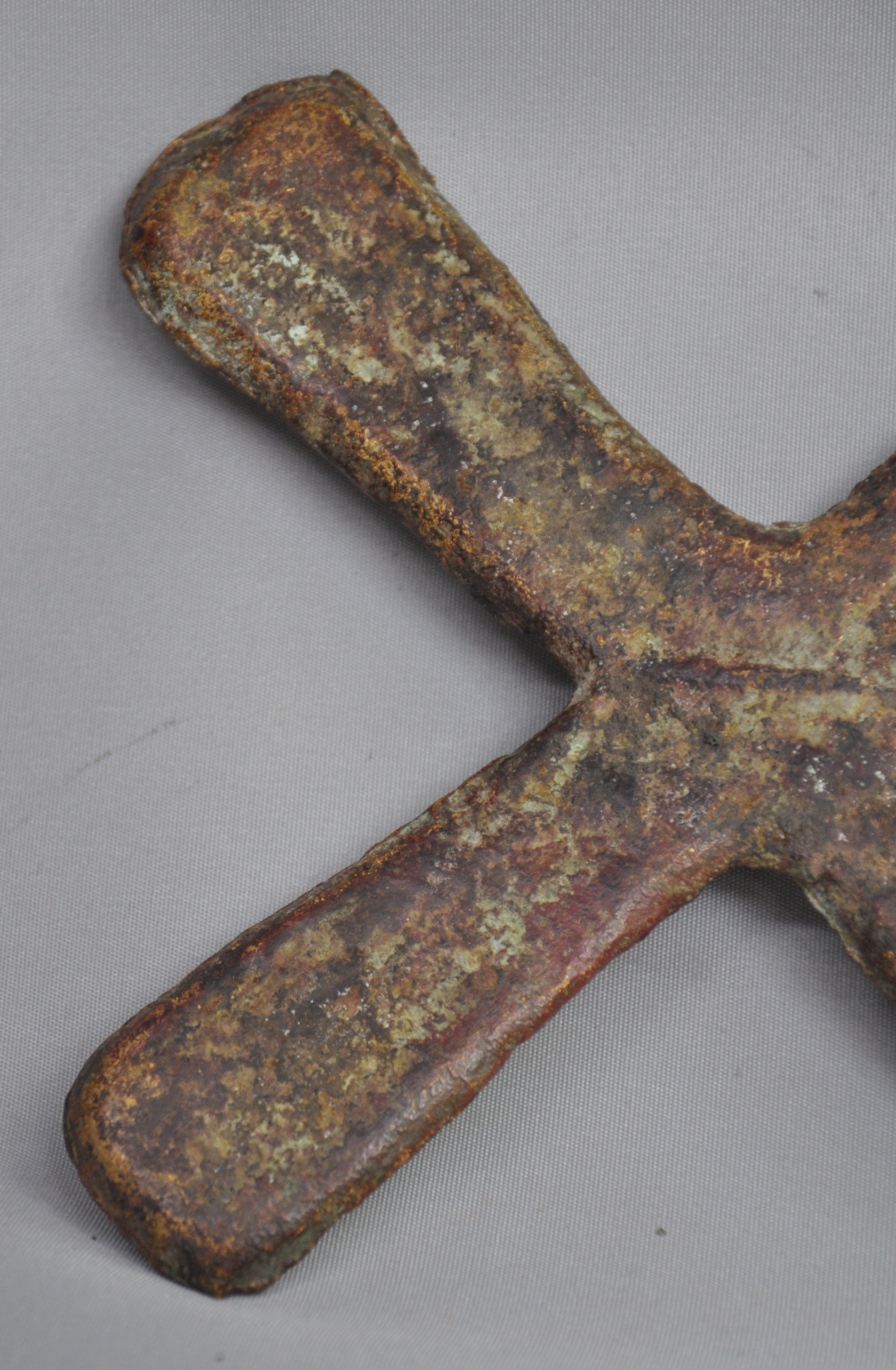KATANGA CROSS, oud Congolees betaalmiddel van koper, DR Congo,