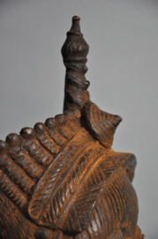 Zéér grote bronzen kop met diadeem, koning Oba, regio Benin City, Nigeria