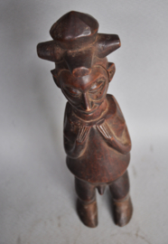 Medium sized statue of the YAKA, DR Congo, 1960-70