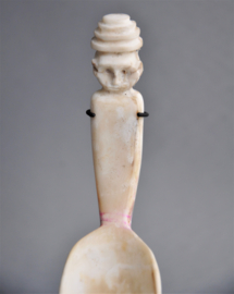 Ceremonial shell spoon, Sumba Island, Indonesia, 21st century