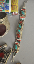 Tibetaanse/Nepal sieraden, Nepal, 2e helft 20e eeuw, (lot nr 7)