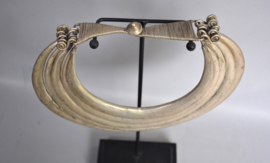 Large necklace on stand, MIAO, Nrd China, 21st century