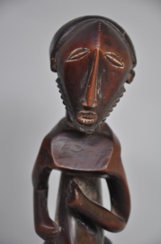 Splendidly styled statue, BASIKASINGO tribe, D.R. Congo, approx. 1980